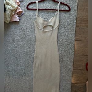 Knit maxi dress with cutout